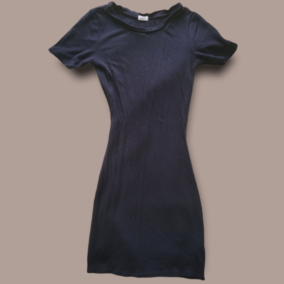 Little Black Dress - Picture 2 of 4